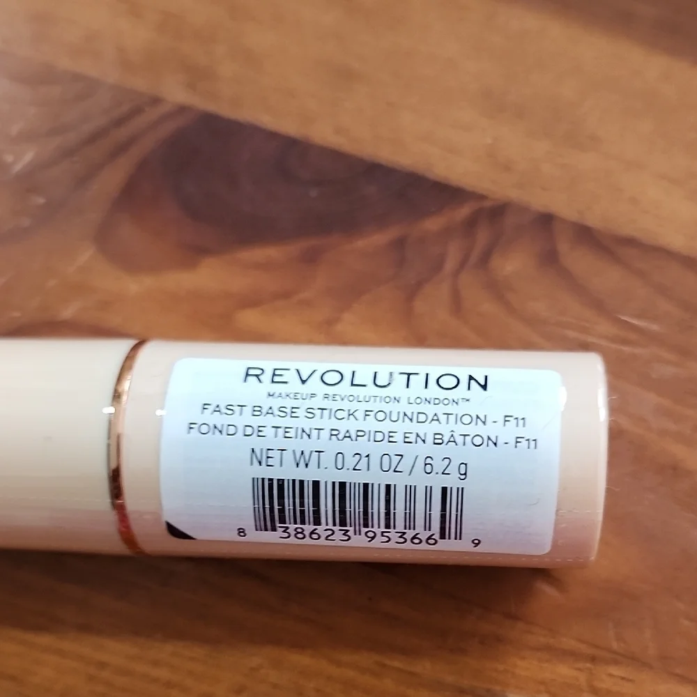 Makeup Revolution Fast Base Stick Foundation F11